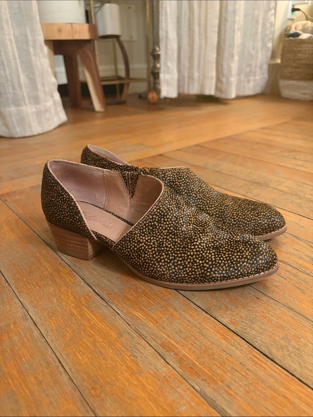 Madewell Lucie Spotted Calf Hair D’Orsay shoe 6.5
